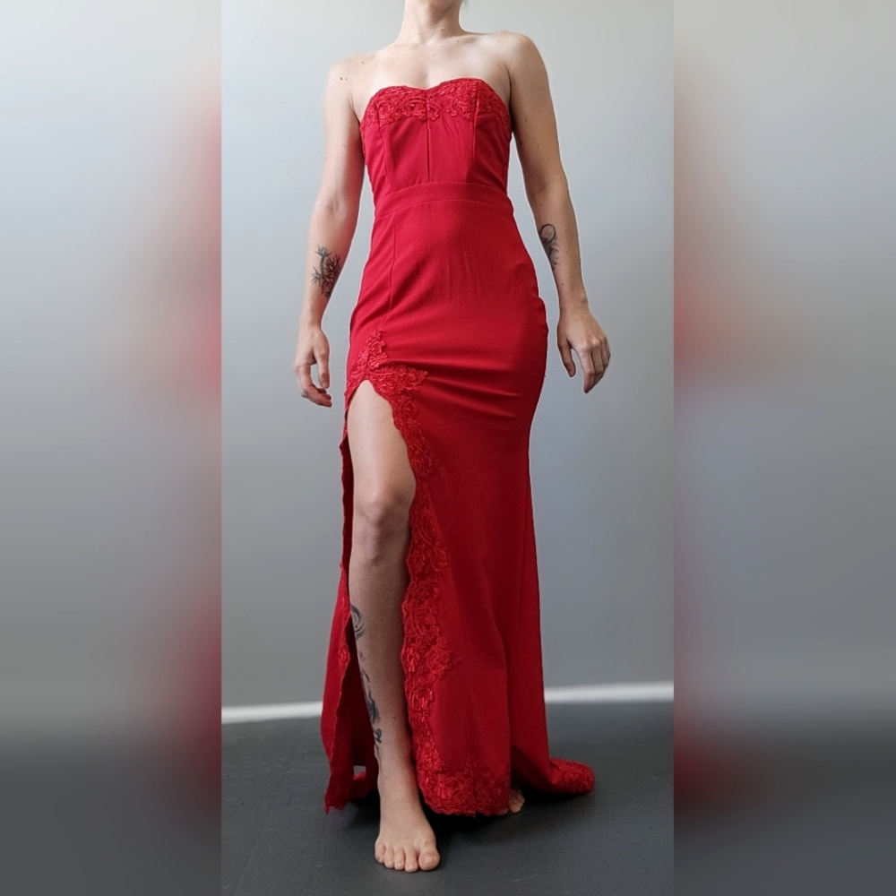 Red lace lined cocktail dress - worn once